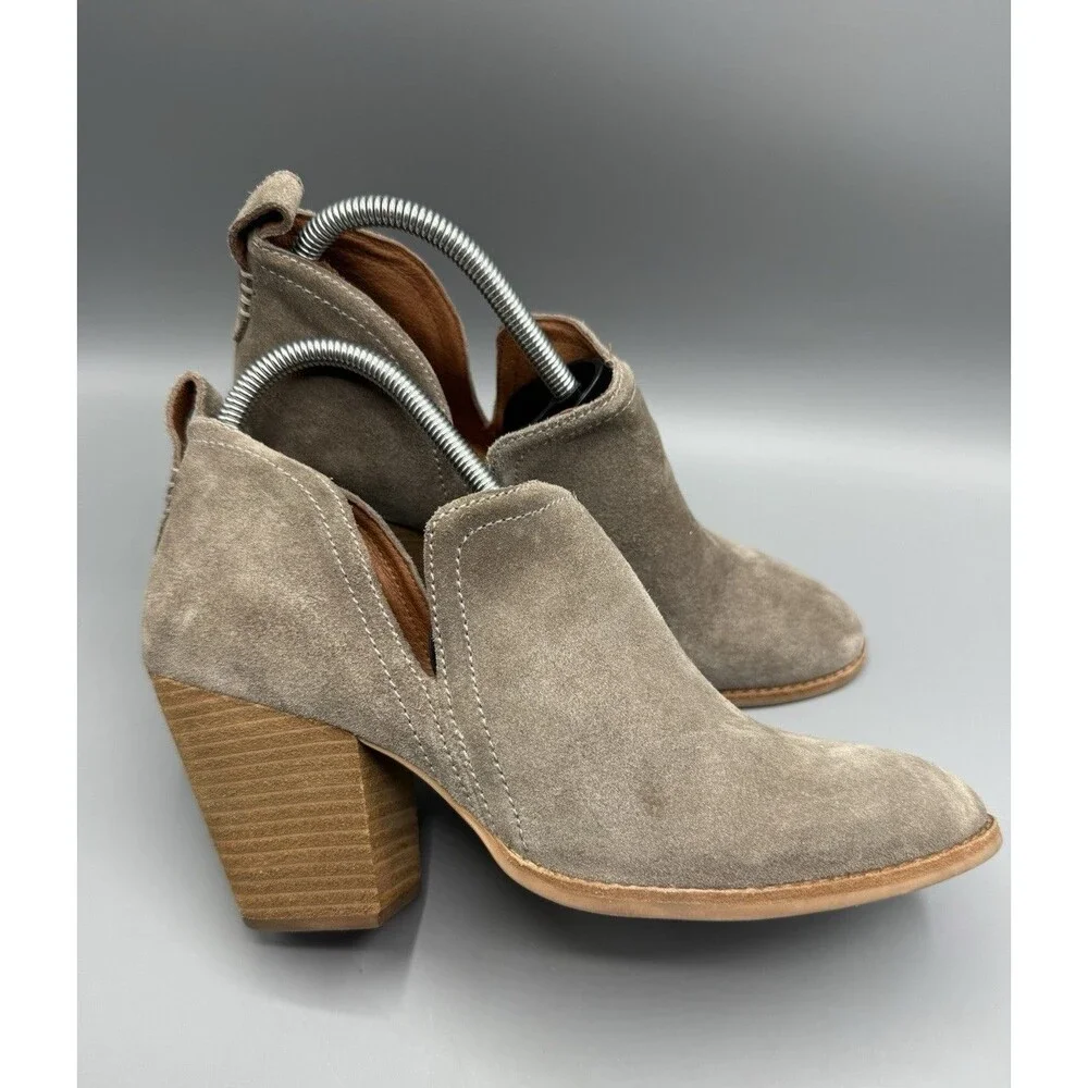 Jeffrey Campbell Rosalee Taupe Gray Suede Cut Out Heeled Ankle Booties Size 10